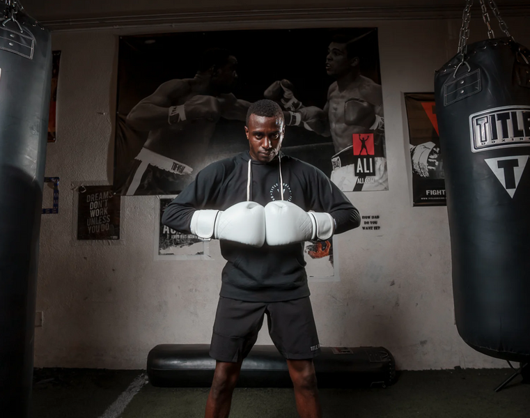 Боксерські рукавички TITLE Boxing KO-Vert Training TKV-wt-14 фото